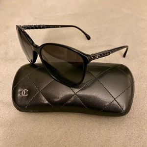 Chanel Sunglasses w/ Quilted Case *Authentic*